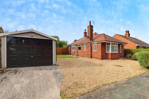 2 bed property, in Victoria Street, £217,750