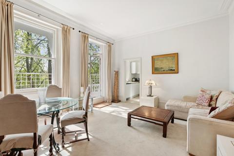 1 bed property, in Harrington Gardens, £1,000,000