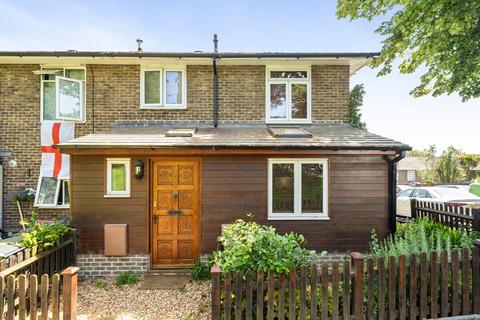 3 bed property, in Coney Green, £500,000