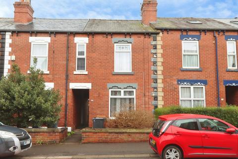 3 bed property, in Linburn Road, £180,000