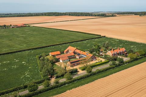 5 bed property, in Substantial Barn Conversion in Sedgeford, £1,500,000