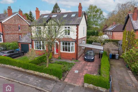 4 bed property, in Walton Road, £700,000