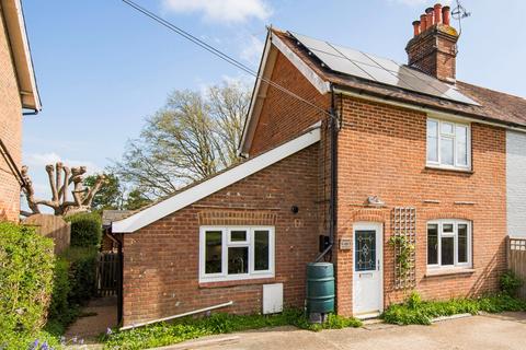 3 bed property, in Burwash, £485,000