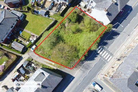 Studio, in Manchester Road, £65,000