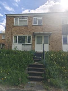 3 bed property, in Round Wood, £205,000