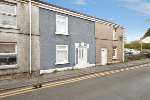 2 bed property, in Bryngwyn Road, £115,000