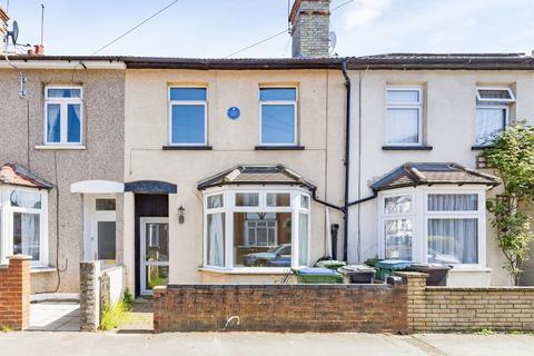 3 bed property, in Estcourt Road, £500,000