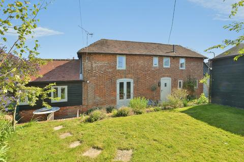 2 bed property, in Bower Road, £375,000
