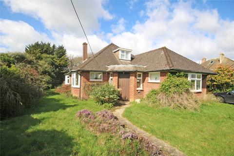 3 bed property, in Uplands Avenue, £800,000