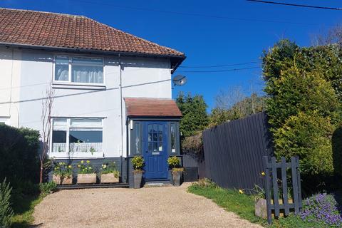 2 bed property, in Netheravon, £268,480