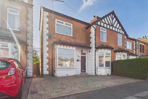 2 bed property, in Sycamore Road, £300,000