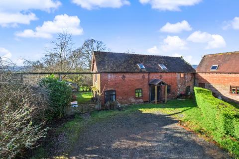 5 bed property, in Stottesdon, £280,000