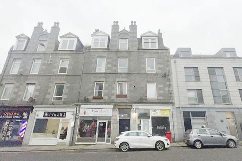 1 bed property, in 3Ff, £11,000