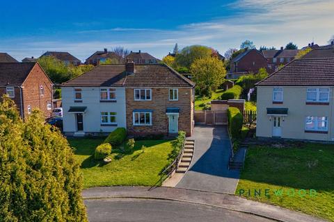 3 bed property, in Ennerdale Crescent, £230,000