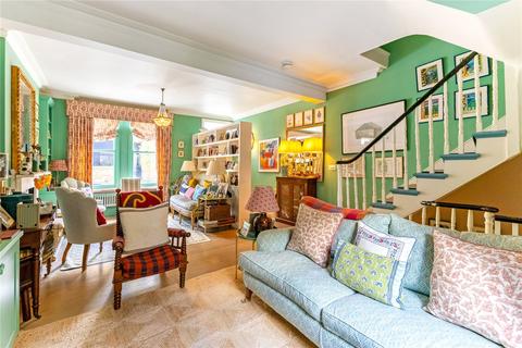 4 bed property, in Kilmaine Road, £1,625,000