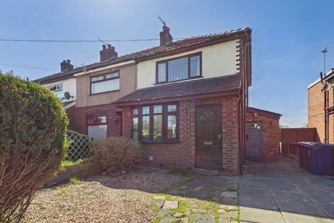 3 bed property, in Grimshaw Lane, £220,000