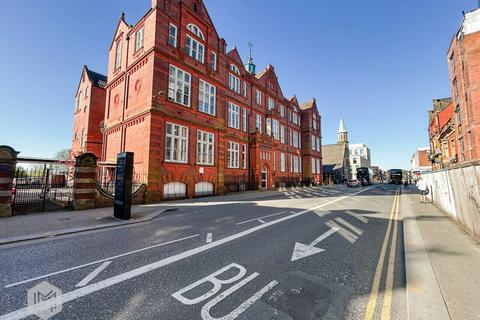 1 bed property, in Great Moor Street, £45,000