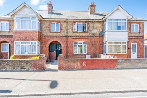 3 bed property, in Longford Road, £200,000