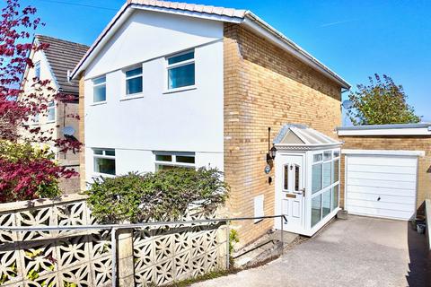 4 bed property, in Gellideg Heights, £325,000