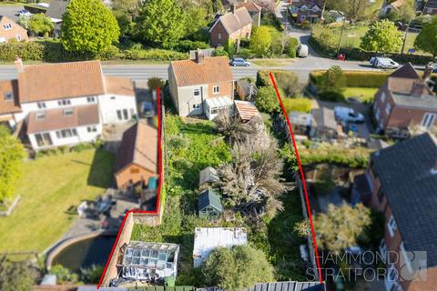3 bed property, in The Street, £215,000
