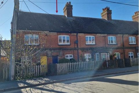 2 bed property, in Aldeburgh, £260,000