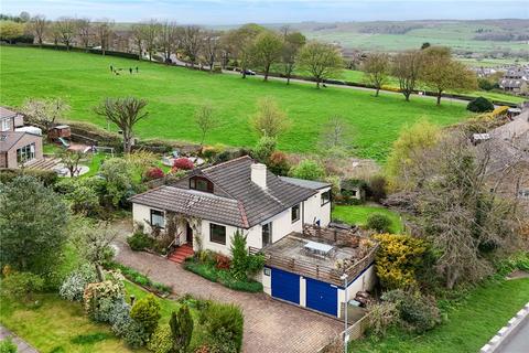 4 bed property, in Firth Lane, £360,000