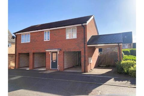 2 bed property, in Holst Avenue, £290,000