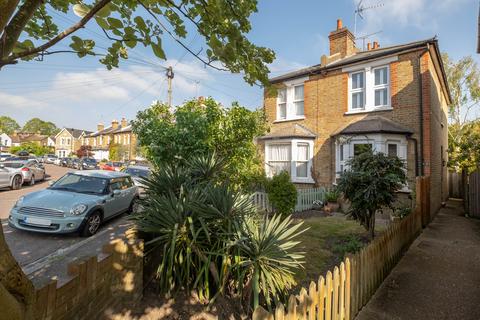 2 bed property, in Rowlls Road, £700,000