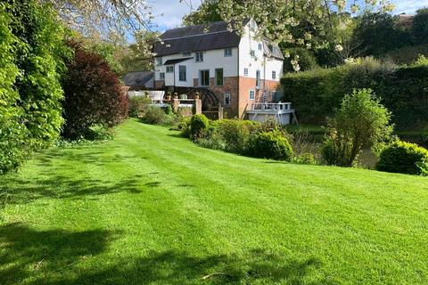 5 bed property, in Reigate Road, £2,000,000