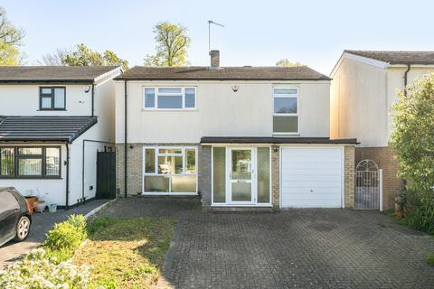 4 bed property, in Beechpark Way, £830,000