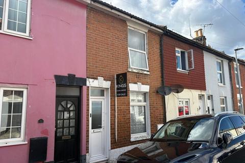 2 bed property, in Boulton Road, £210,000