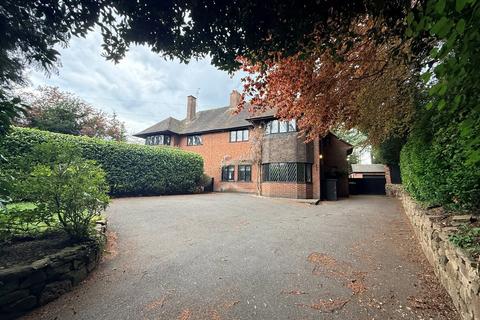 4 bed property, in Duffield Road, £595,000