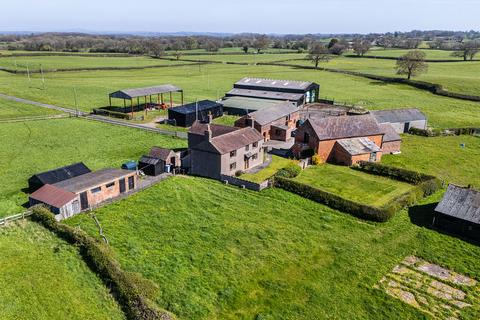 3 bed property, in Fields Farm, £1,250,000