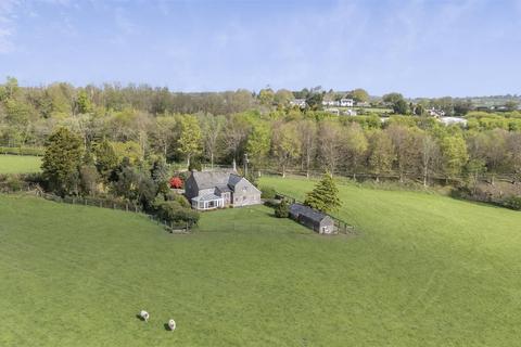 3 bed property, in Trebursye, £395,000