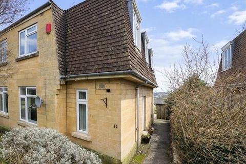 3 bed property, in 11 North View Close, £250,000