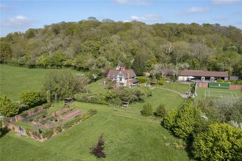 5 bed property, in Hanbury, £1,475,000