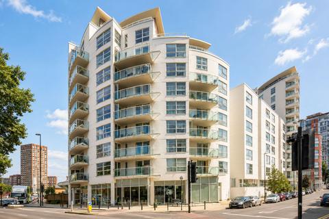 2 bed property, in Prestons Road, £465,000