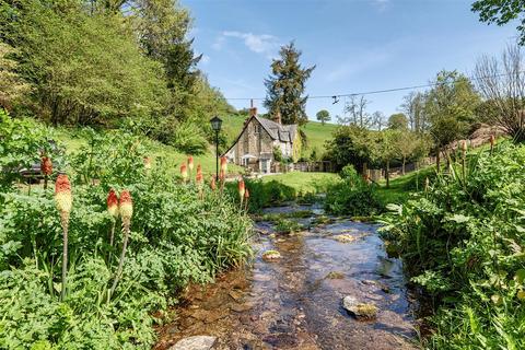 3 bed property, in Luxborough, £640,000