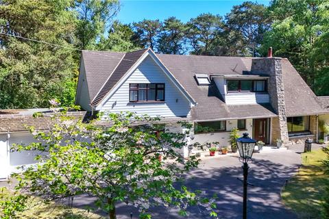 4 bed property, in Egmont Drive, £1,100,000