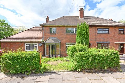 3 bed property, in Irene Avenue, £140,000