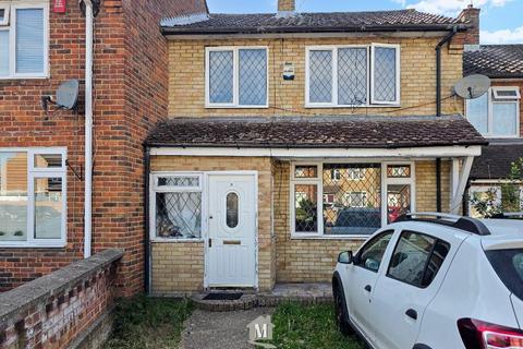 3 bed property, in Aldridge Road, £400,000