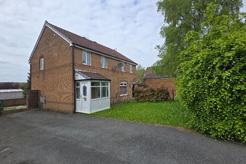 3 bed property, in Pearly Bank, £200,000