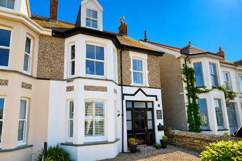 4 bed property, in Bossiney Road, £495,000