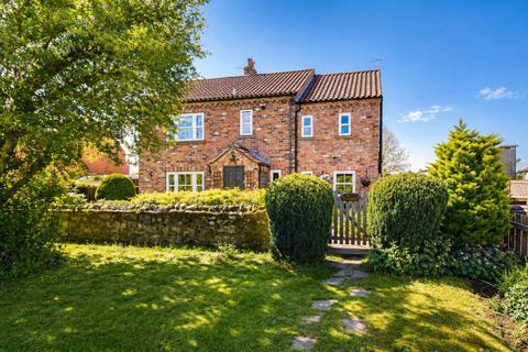 4 bed property, in Lumley Lane, £550,000
