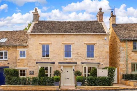 4 bed property, in Priory Lane, £2,000,000