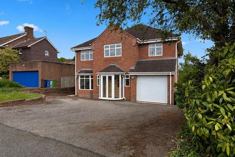 4 bed property, in Mucklow Hill, £625,000
