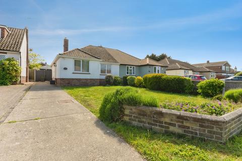 2 bed property, in Walton Road, £250,000
