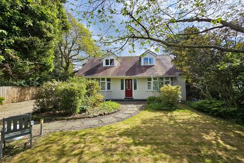 4 bed property, in Whinfell Road, £675,000