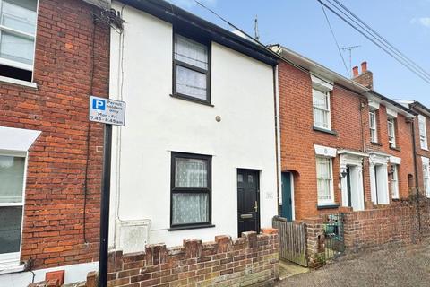 3 bed property, in Queens Road, £250,000