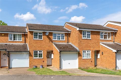 3 bed property, in Kilpin Green, £375,000